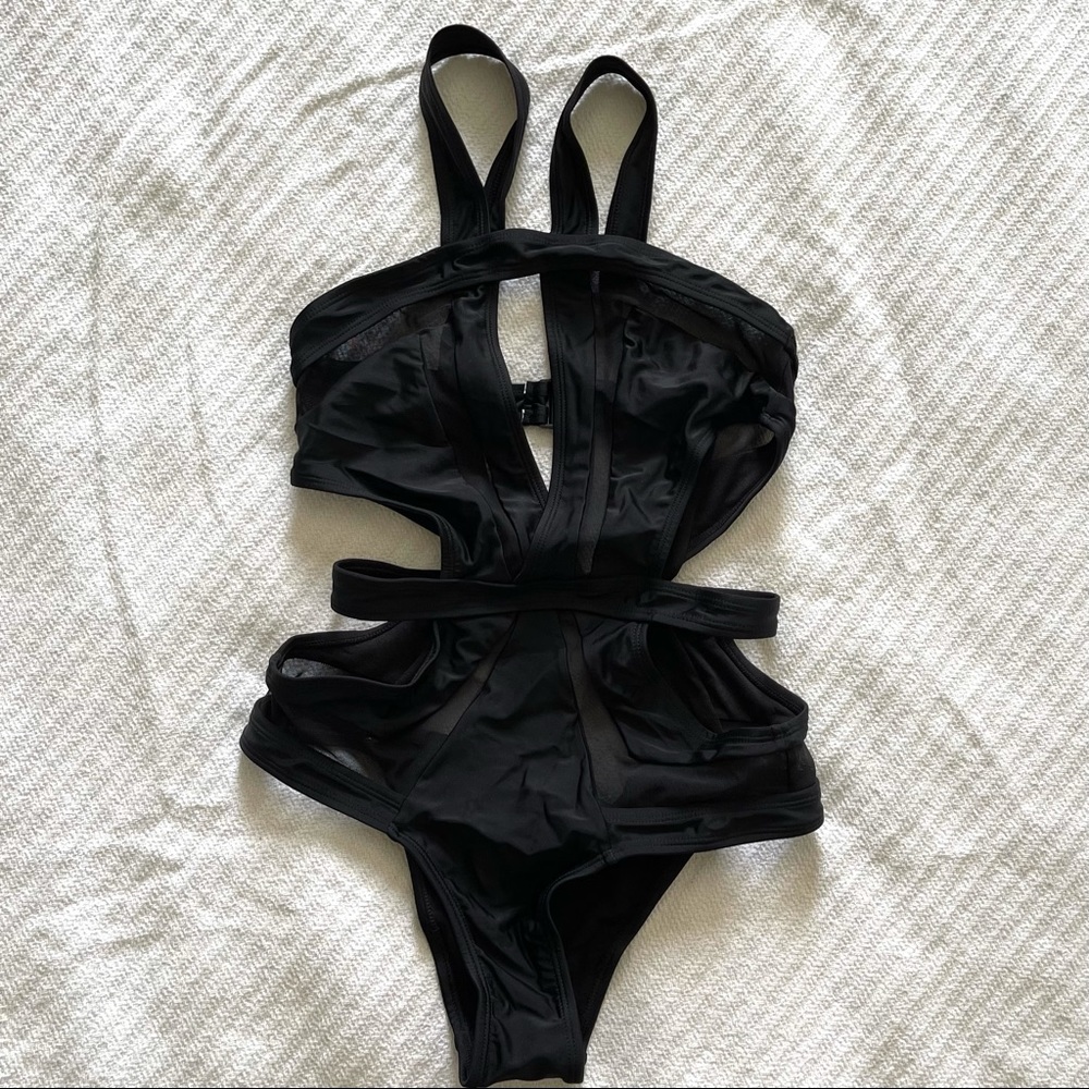 Cutout Monokini